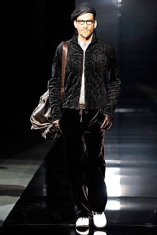 Giorgio Armani / - 2010-2011